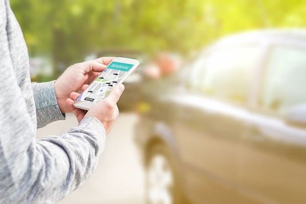 A rideshare app represents a Greenville rideshare accident lawyer case.